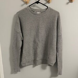 Hollister Women's Gray Crewneck Sweater